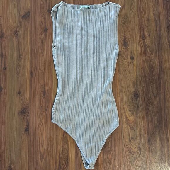 NWOT Abercrombie & Fitch taupe beige ribbed bodysuit high neck size L - Picture 1 of 4